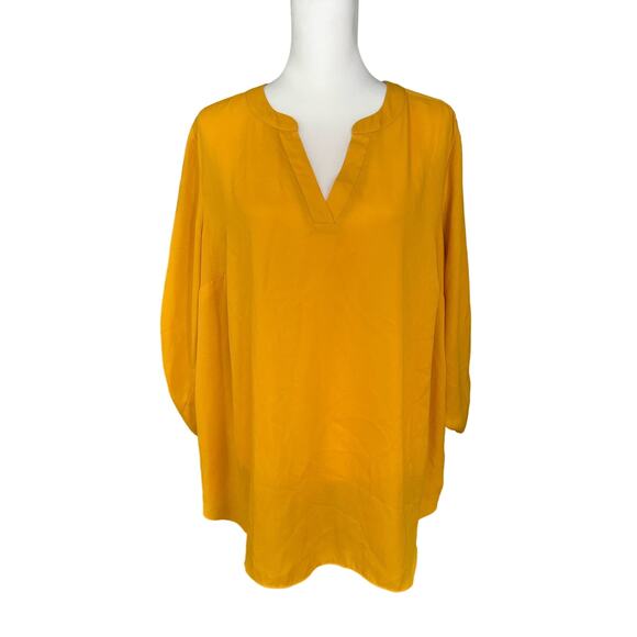 Chaus Tops - Chaus New York Gold 3/4 Sleeve Top 1X